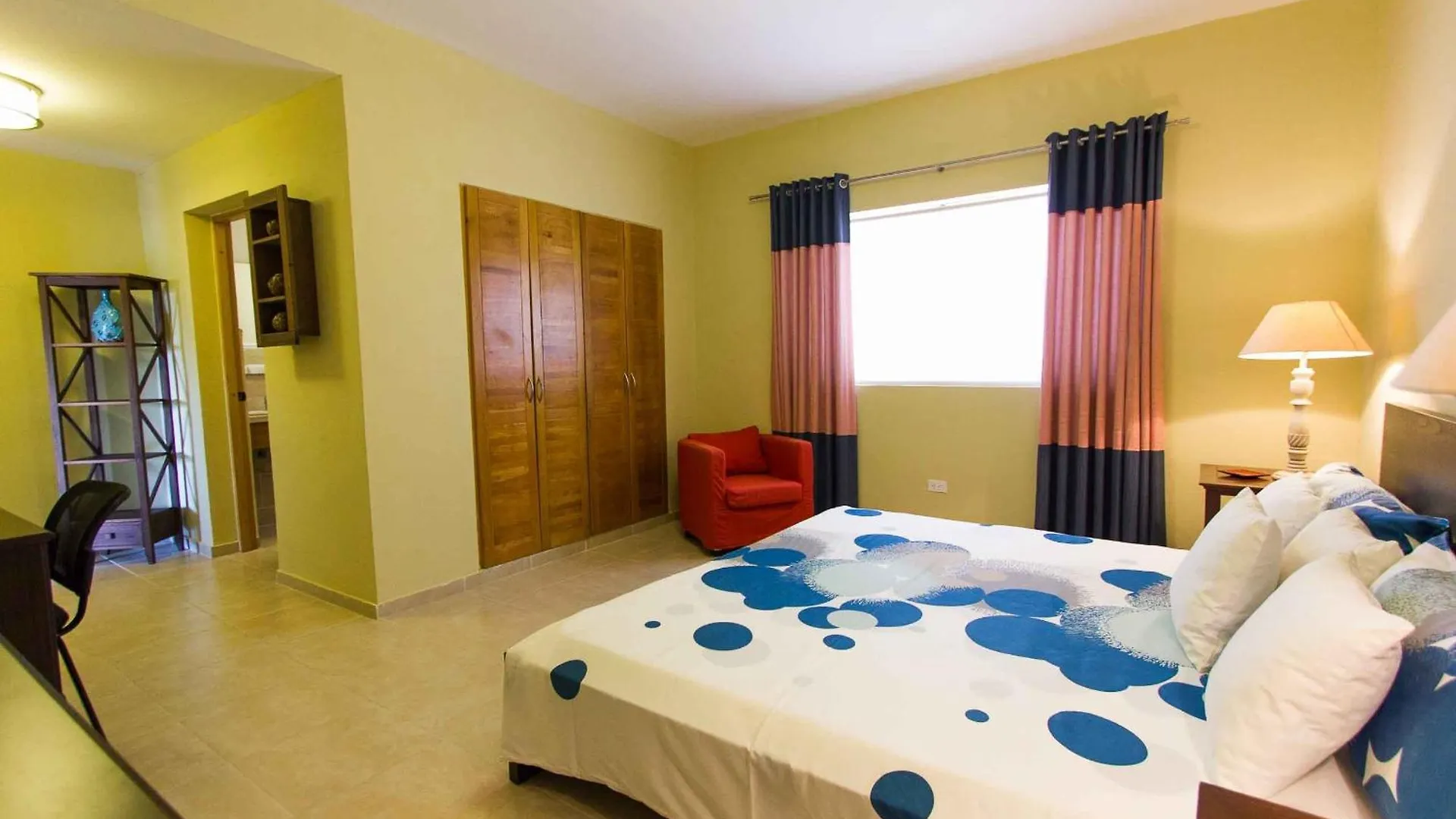 Los Flamencos Aparthotel Beach Club Байяибе