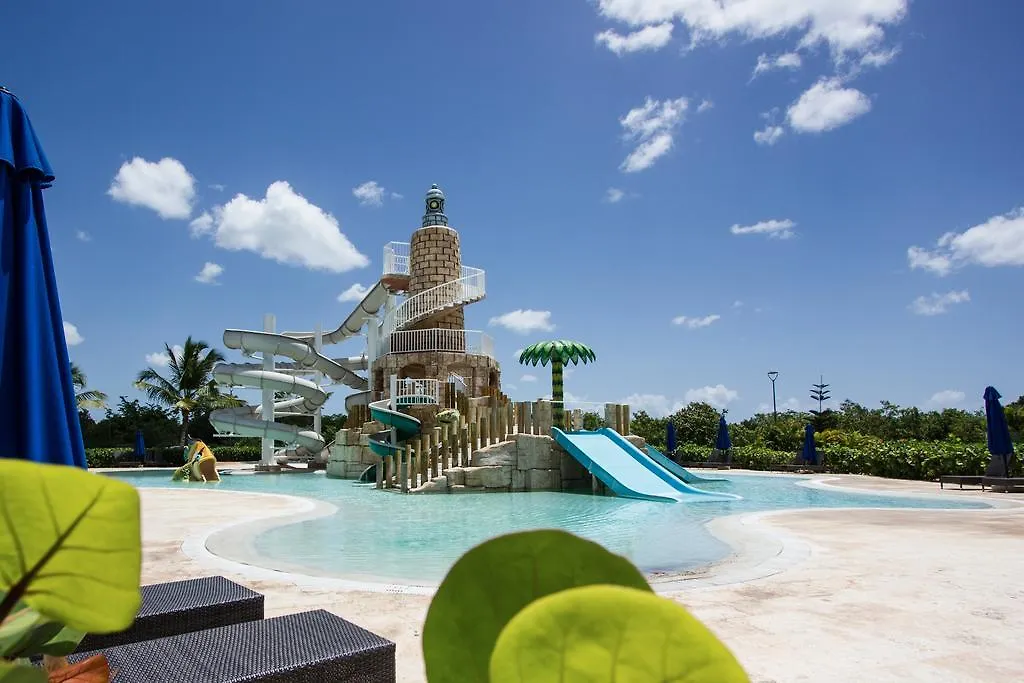 Los Flamencos Aparthotel Beach Club Байяибе